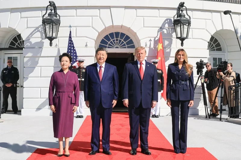 习近平圆满结束对美国的国事访问返京