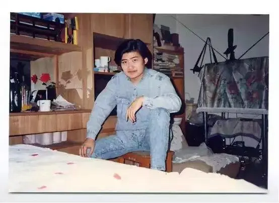 国际关系学院发文悼念刘欢，披露多张珍贵照片