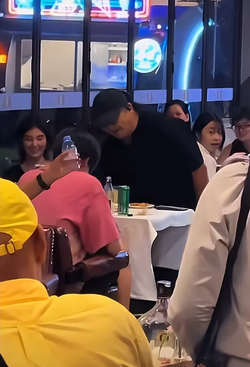 知名投资人曝刘欢真实死因是肝癌！