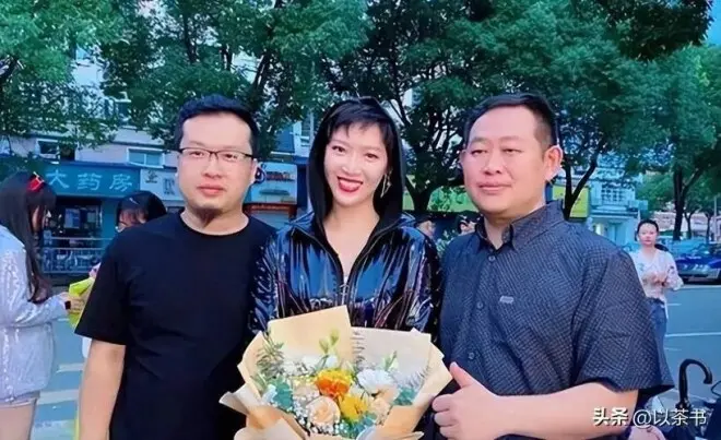 74岁住上海豪宅的李立群，三个子女均未成家