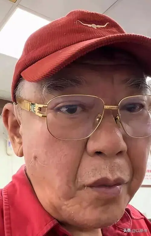 74岁住上海豪宅的李立群，三个子女均未成家