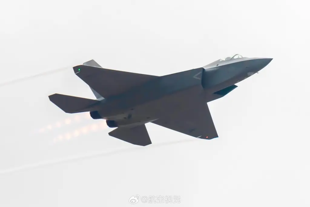 央视披露歼-35A代号“云龙”  “龙之家族”一次看清