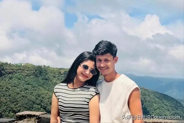 女生与男子开房身亡，凌晨2点曾打给母亲求救