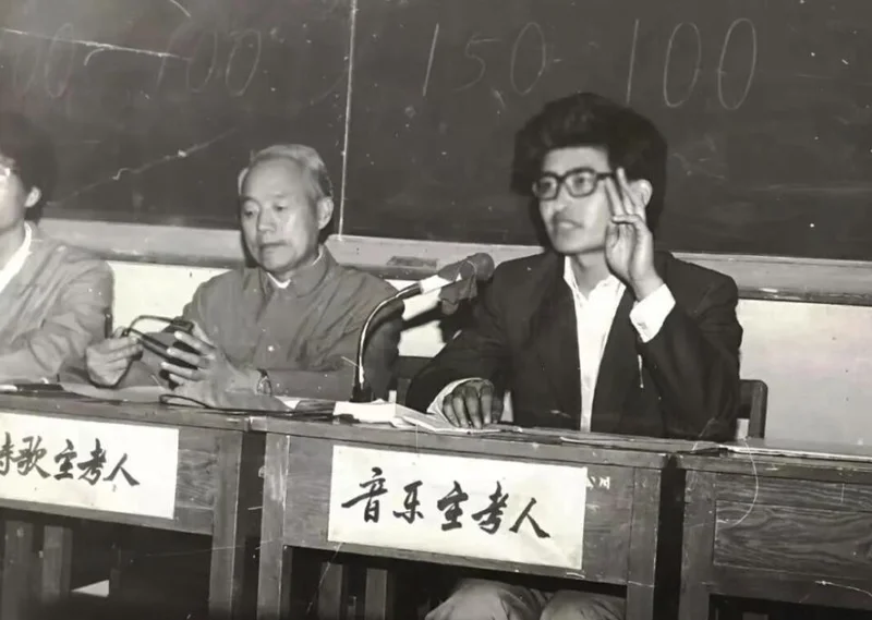 母校追忆刘欢:大一发现无人弹的钢琴 每天匆匆吃完饭就去弹
