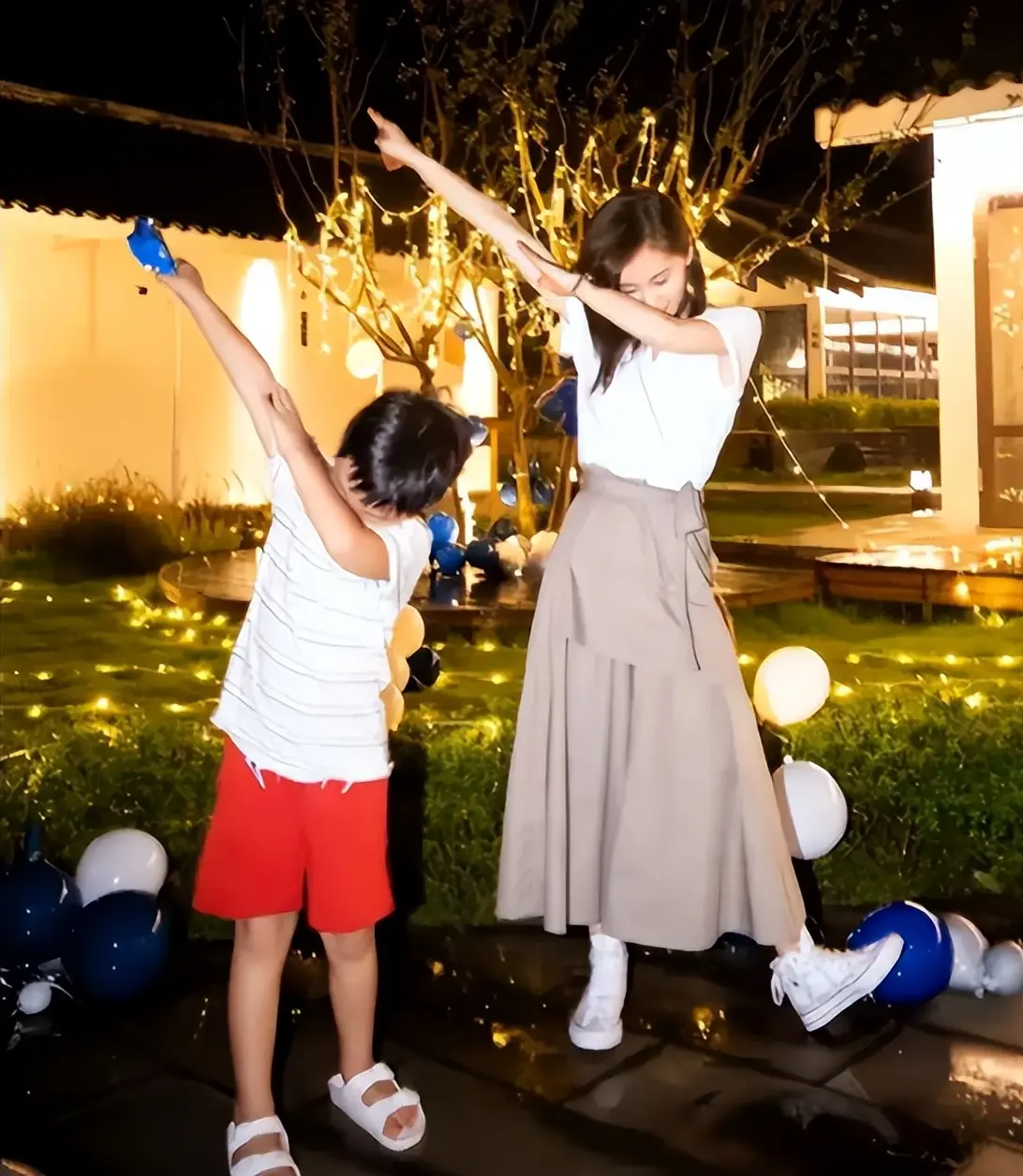 表面是“黄花大闺女”，实际却偷偷生子的女明星