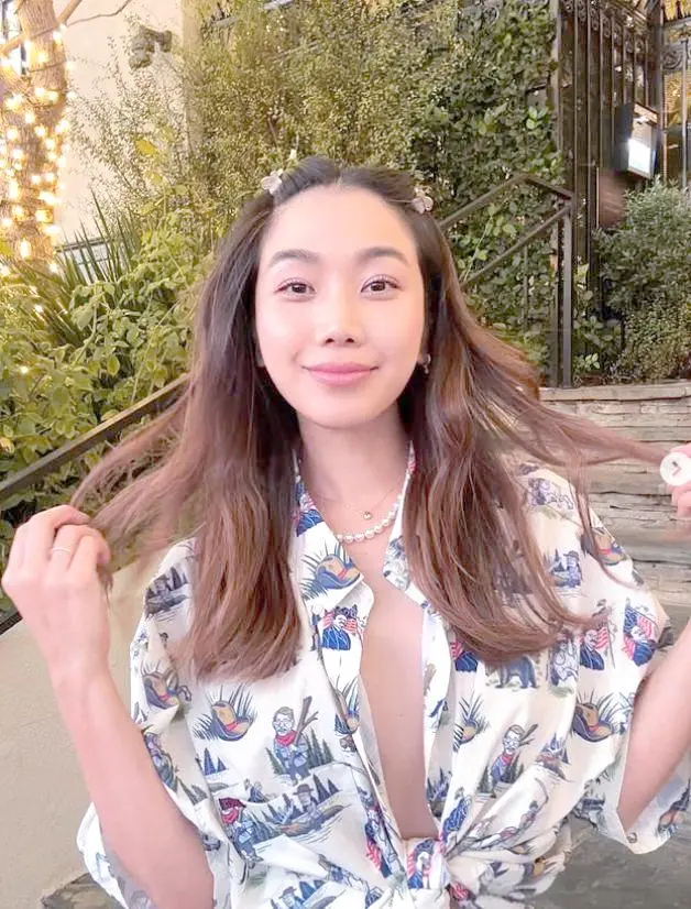 80岁秦沛：定居加拿大，很宠日本妻子
