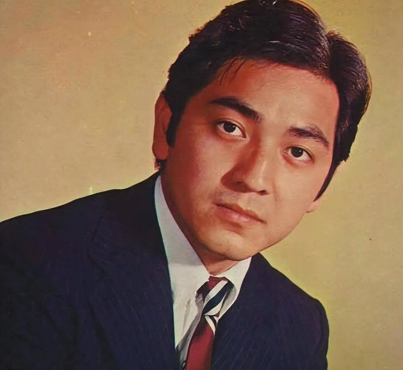 80岁秦沛：定居加拿大，很宠日本妻子