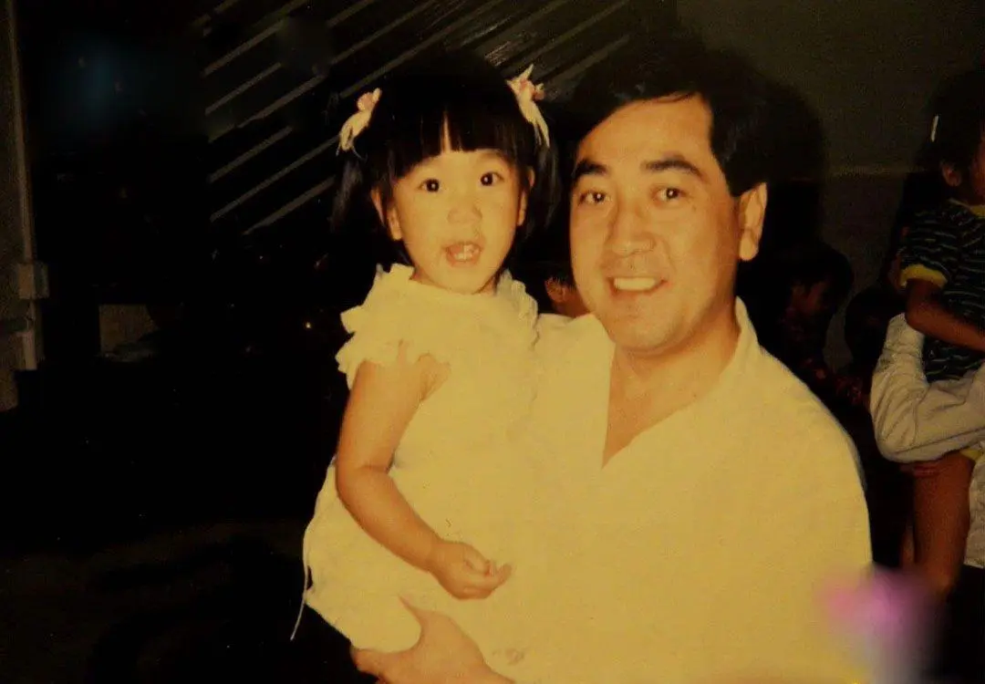 80岁秦沛：定居加拿大，很宠日本妻子