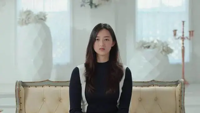 18岁少女给70岁老汉当“新娘”！街头“选妃”，专对年轻貌美女性下手
