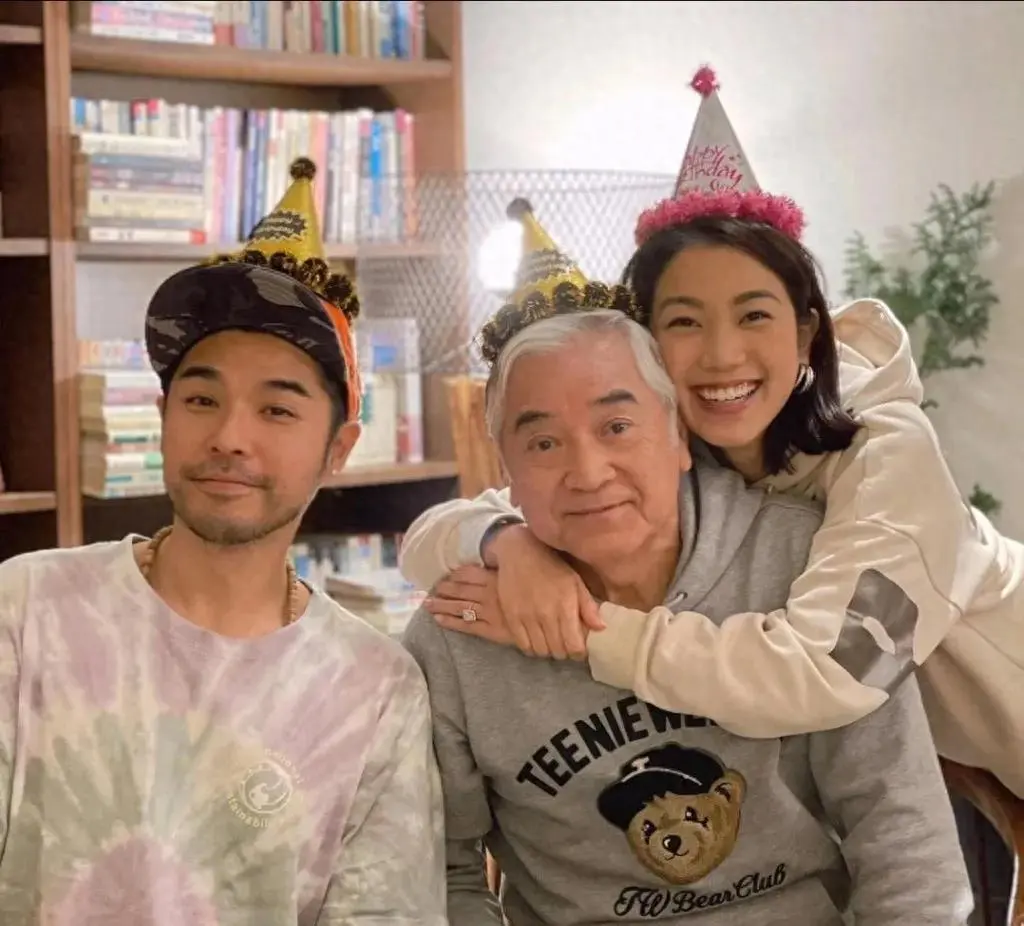 80岁秦沛：定居加拿大，很宠日本妻子