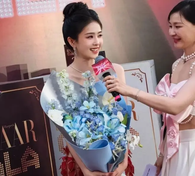 芭莎之夜:戚薇大胆,娜扎美的惊心动魄,白鹿身材好顶
