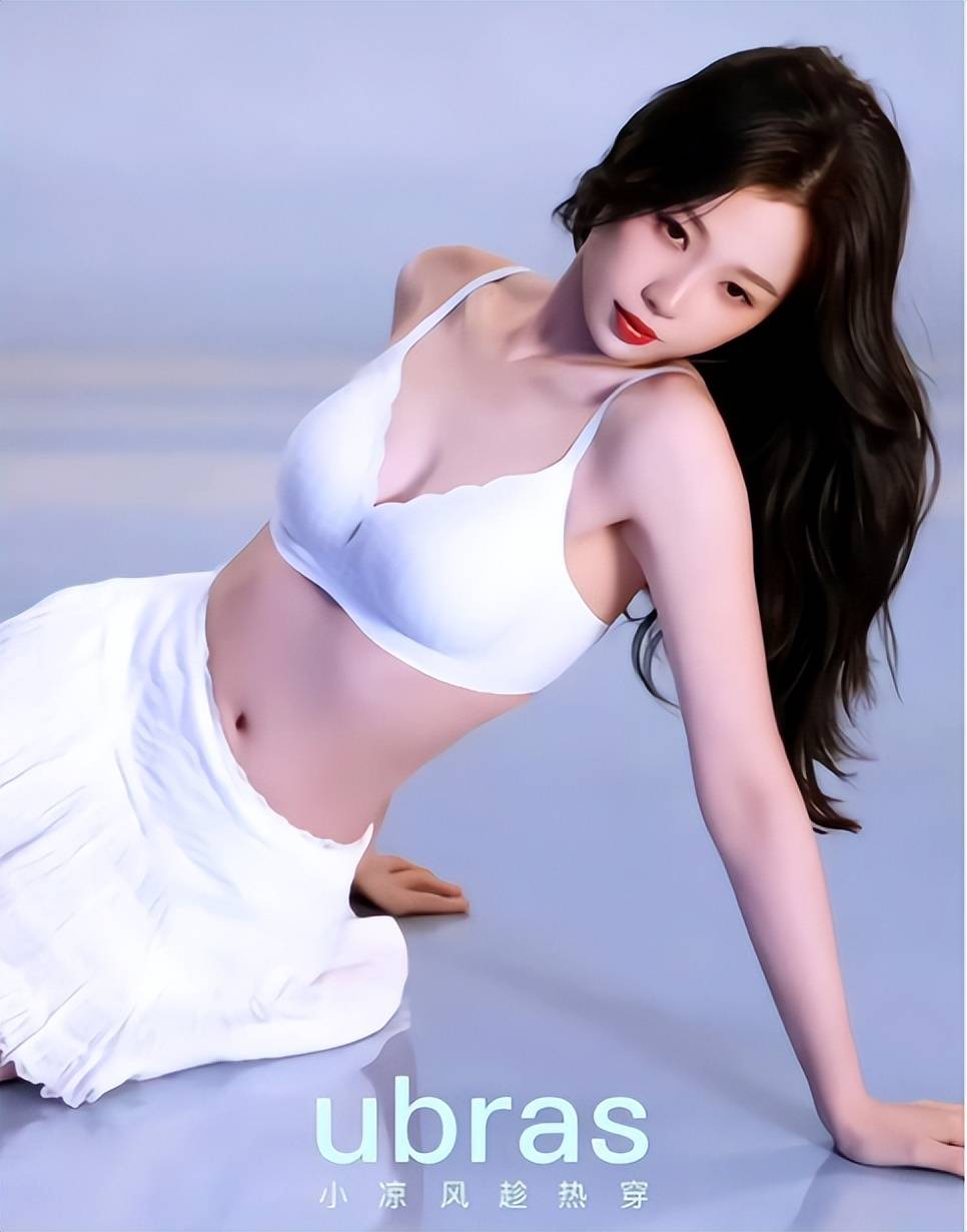 虞书欣新写真红裙秀腰臀比,甜美妩媚同框