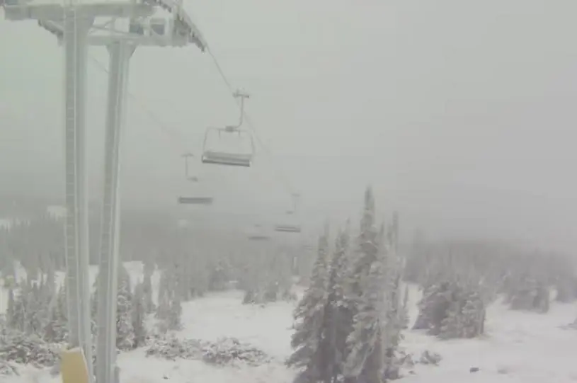 卑诗大白山9月底降雪，11月26日开季