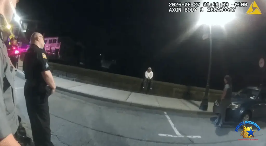 美17岁少年欲跳桥轻生后作罢  跑向警察挨10枪亡