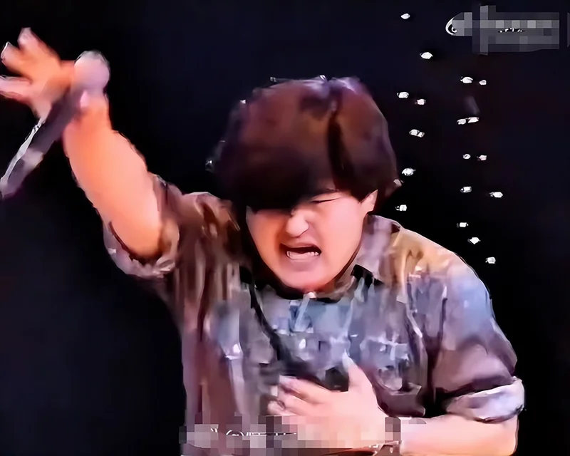又被看哭!刘欢1991年赈灾义演险晕倒