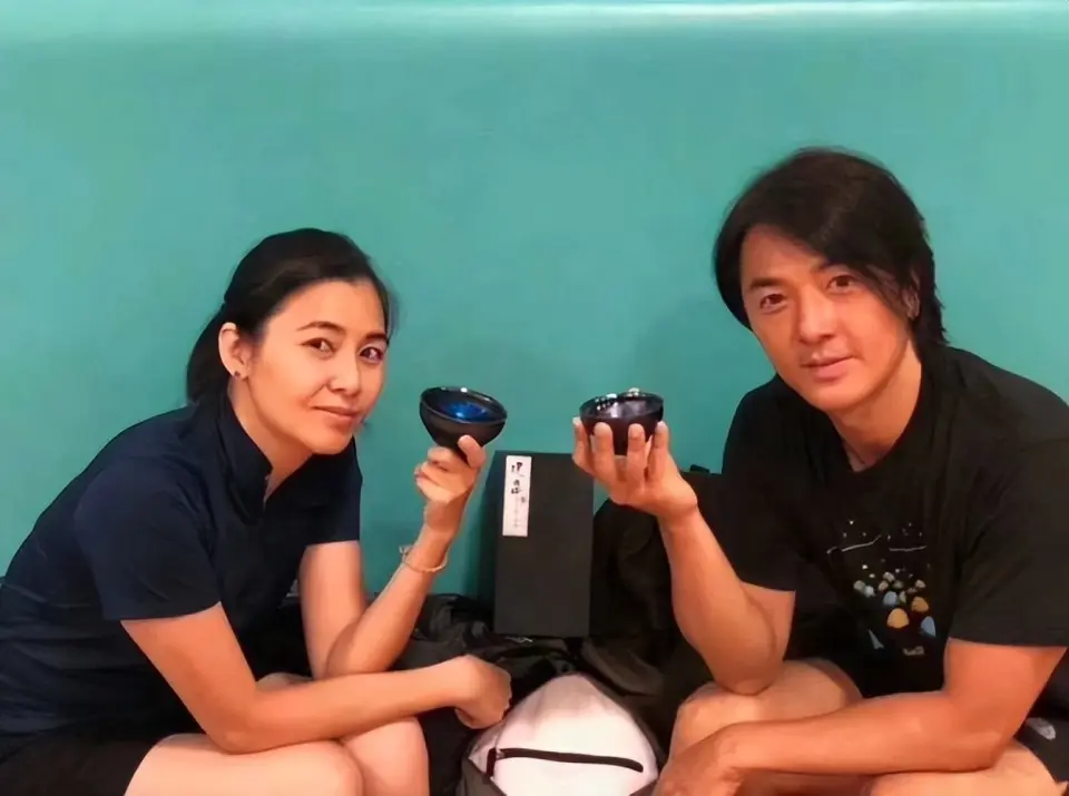 蒙嘉慧首回应移居日本:是郑伊健提议要在日本买房,否认公司倒闭