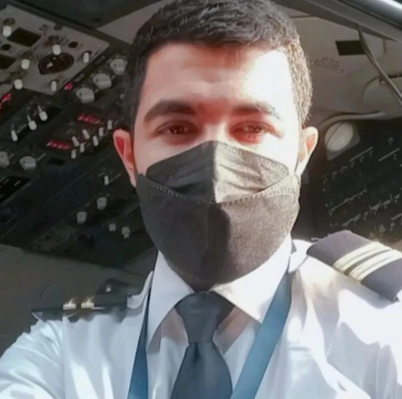 迪拜航空副驾驶拟撞以色列机场,6岁女童报警救全机