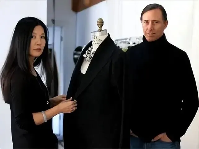 悲剧! 白人老公枪杀亚裔妻子后自尽 瞒家人抵押房产豪赌 巨亏超$1亿! 老婆不离不弃