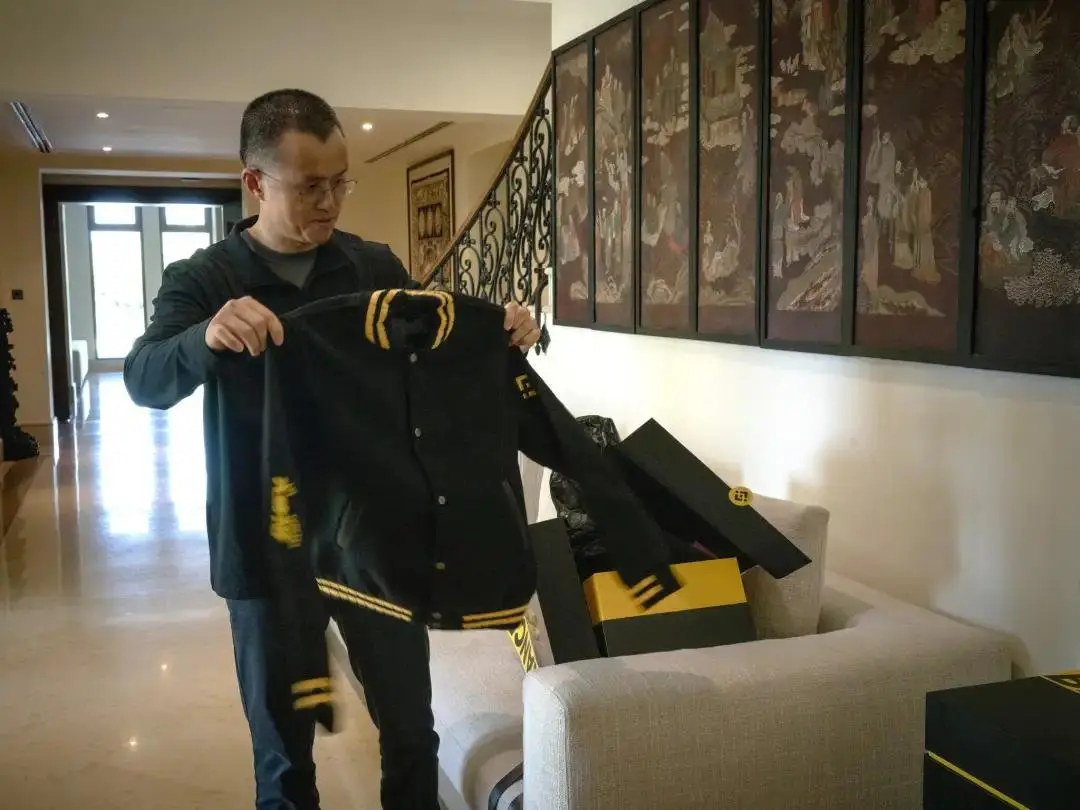 床上午休办公：赵长鹏阿联酋豪宅曝光