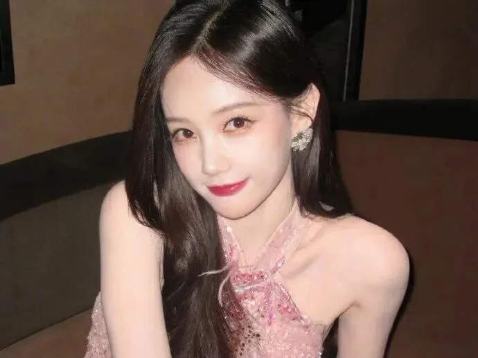 李一桐自曝被骗过钱和感情:金额高达六七位数