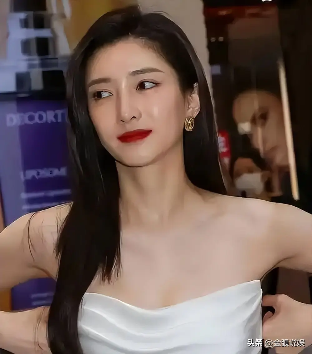 海外产子真相大白后，39岁江疏影近况曝出