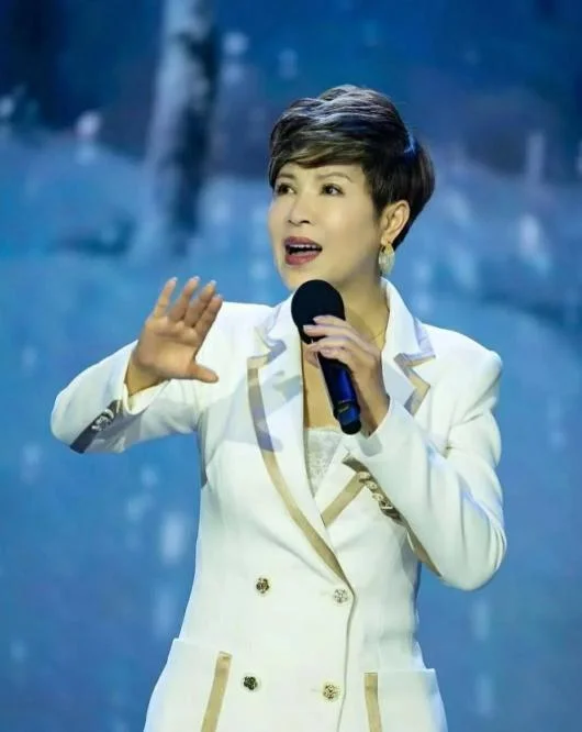 杭天琪女儿曝冯文娟破坏家庭 1998年我才9岁