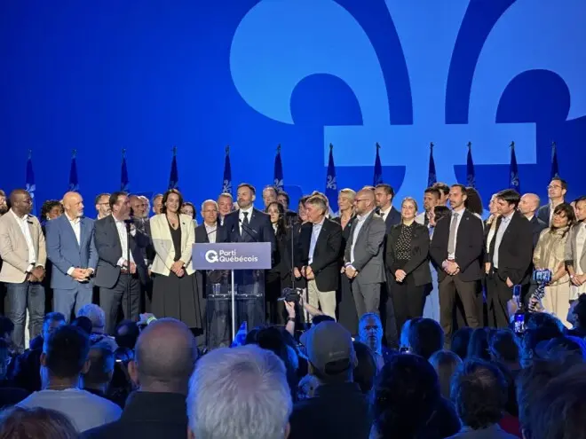 惊天逆转！魁独政党强势回归！全加拿大捏了一把汗