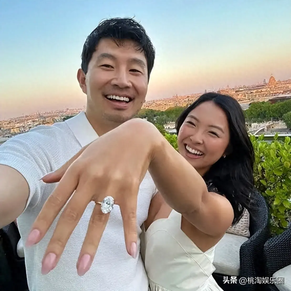 刘思慕法国完婚，曾找霉霉帮忙向女友求婚