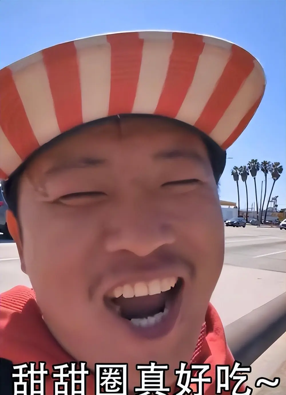 扬言拯救美国的流浪女，如今卑微众筹机票只求回国！