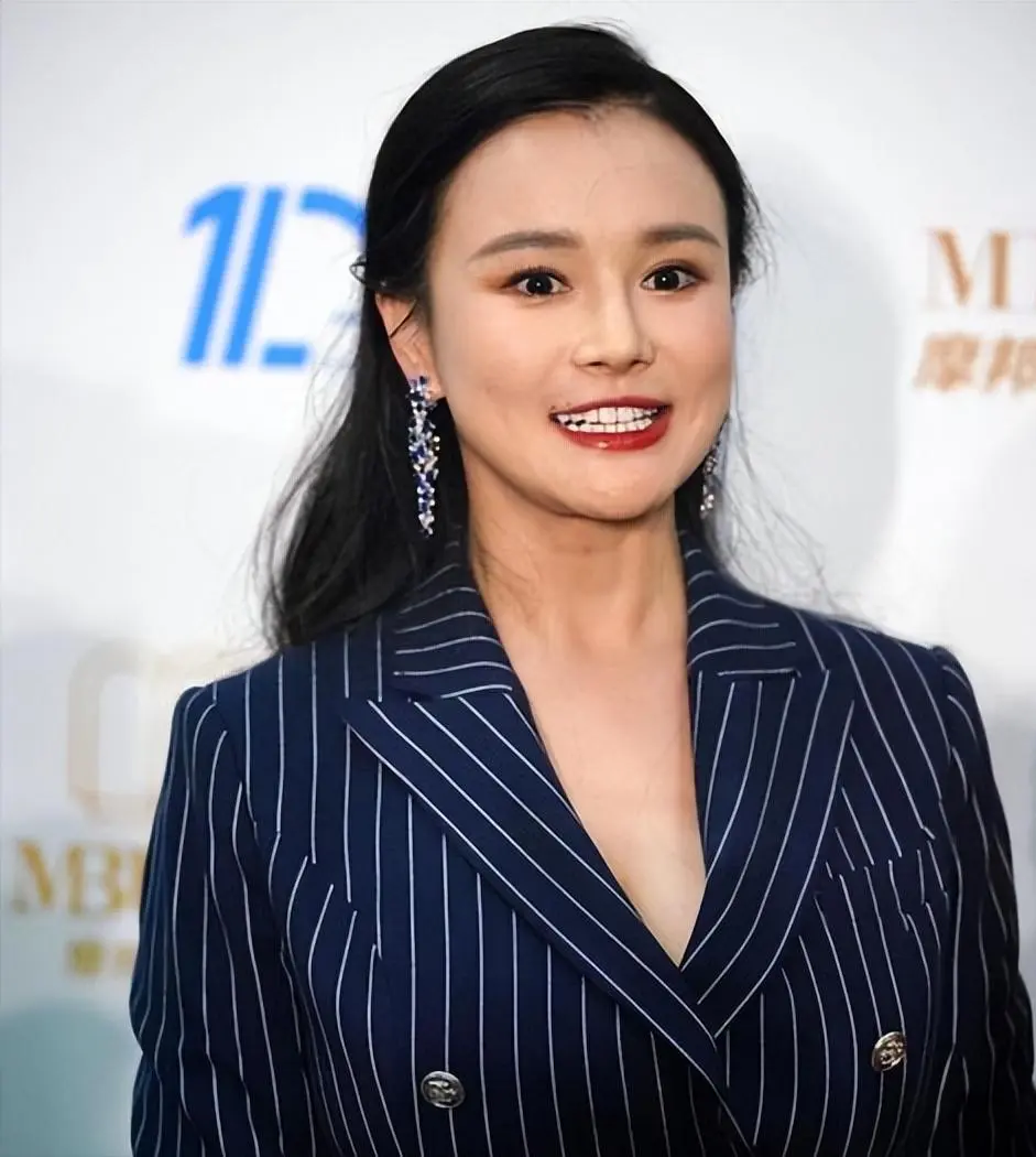 没夫妻生活能咋办？冉莹颖自己有办法