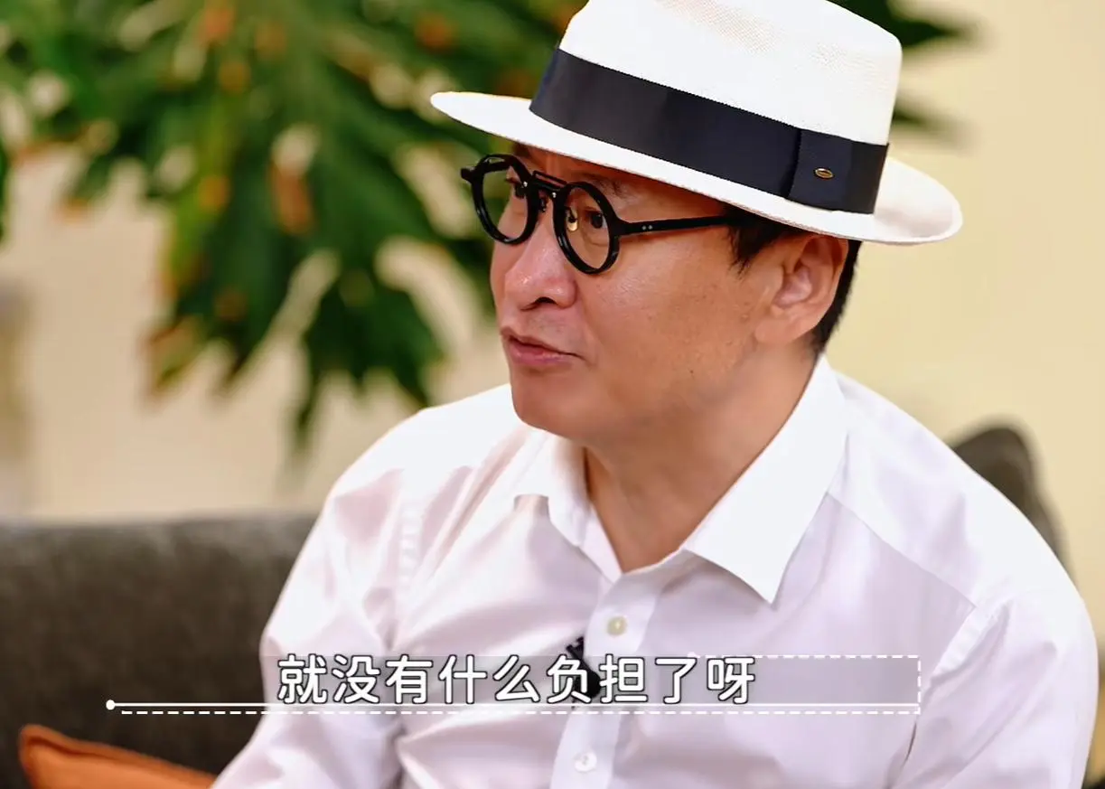 周杰一天只吃一顿饭，56岁未婚没孩子