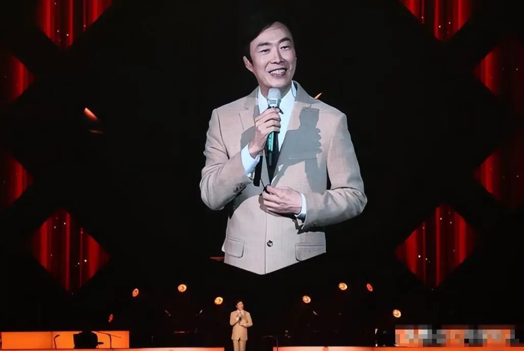 71岁费玉清：独居豪宅，与62岁歌后江蕙相伴养老