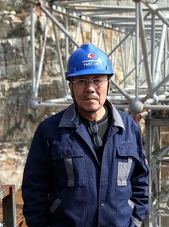 中国天眼沦为捞金工具，付费可带手机进入