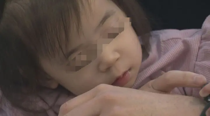 温哥华华人女童患罕见脑炎，父母坚持求医救回