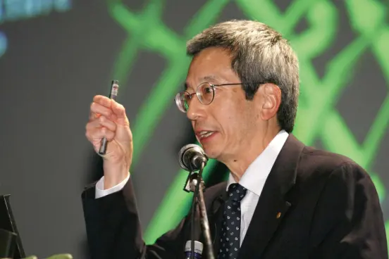 一份诺奖，竟炸出中国千年来最牛家族？