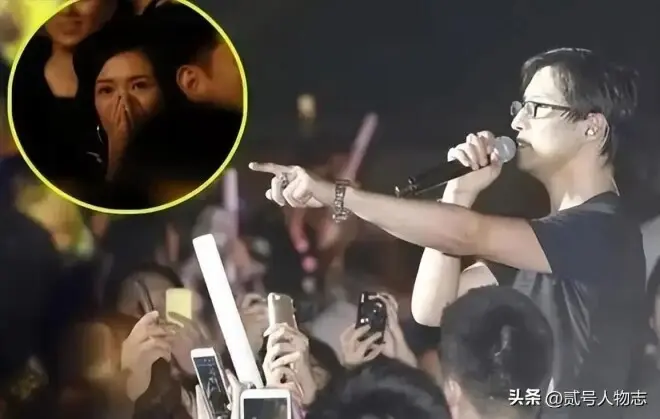 跟汪峰离婚3年后，章子怡获电影节大奖，台上落泪