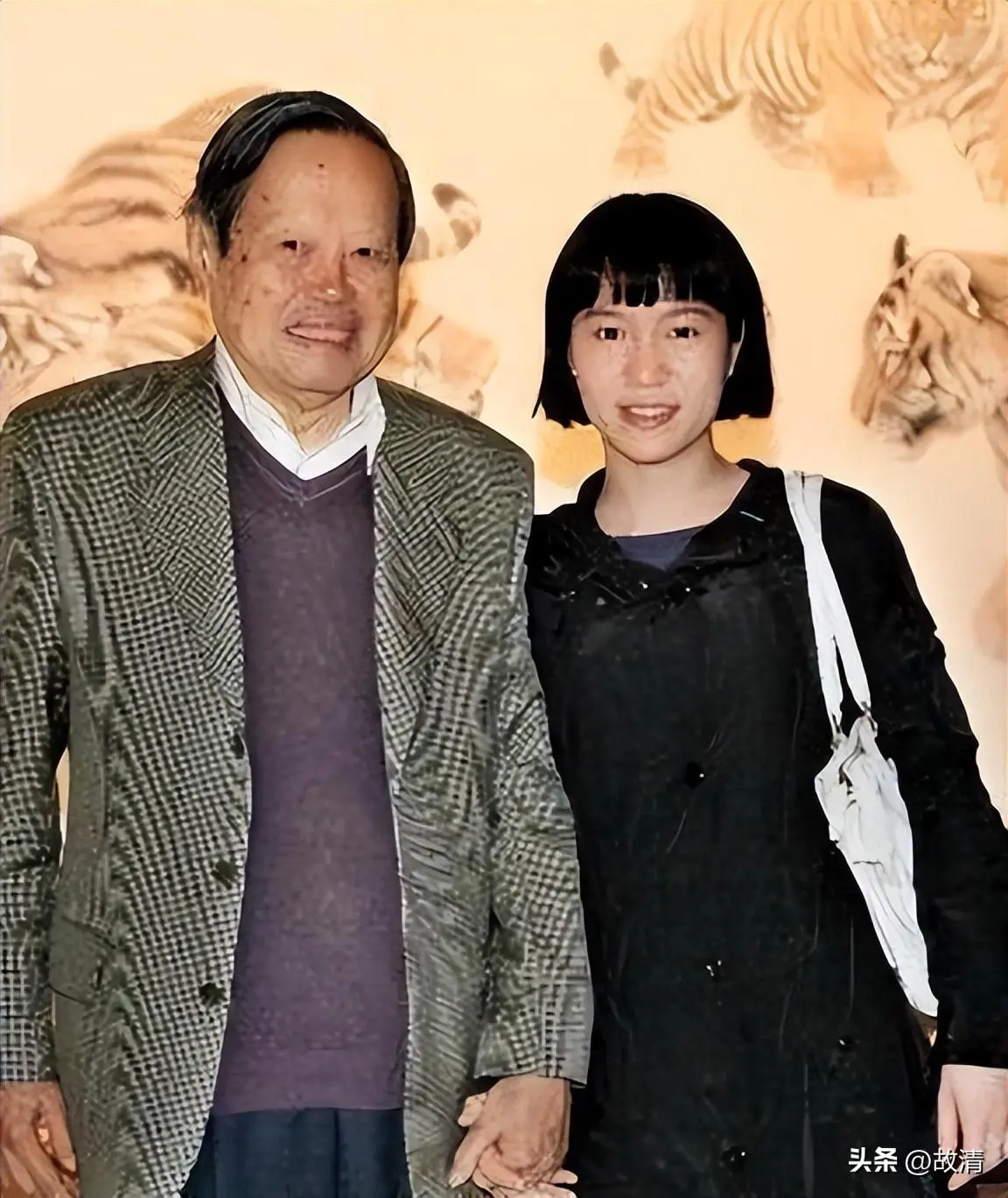 杨振宁去世1年，翁帆首谈感情