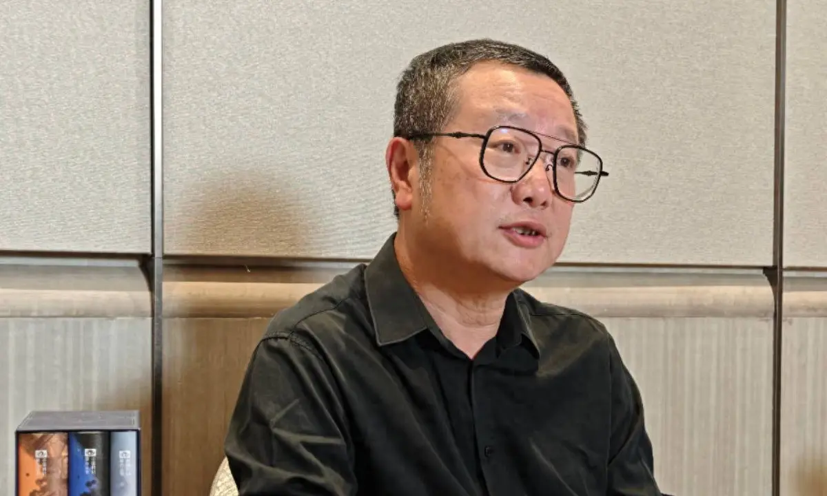刘慈欣抛出惊人判断：地球文明的未来或许不属于人类