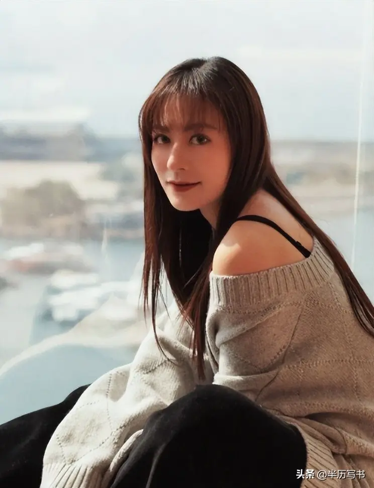 原来她是曹云金前女友，嫁给富商被宠成公主