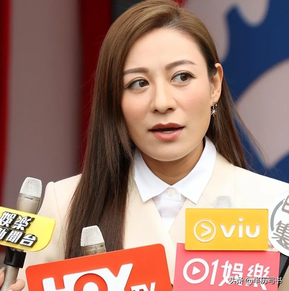 原来她是曹云金前女友，嫁给富商被宠成公主