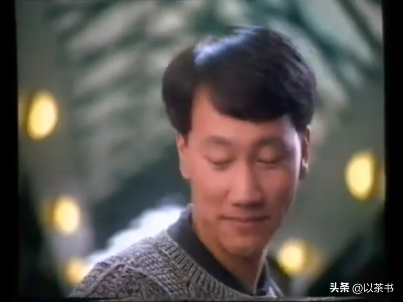54岁张德培 曾做过洗发水广告的头发秃了