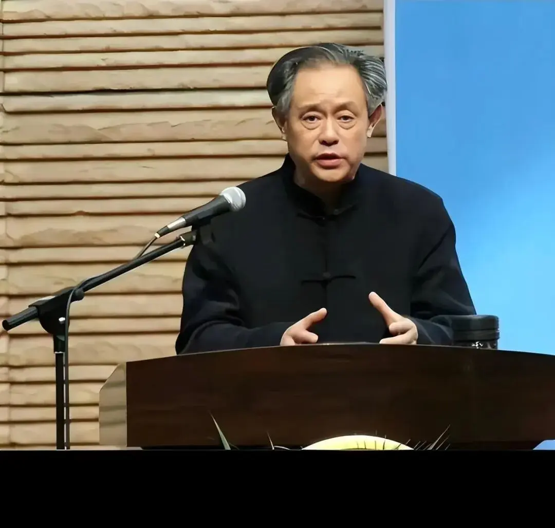 南京博物院原院长徐湖平因肺癌去世