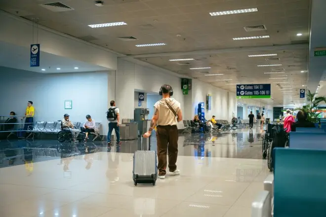 加拿大女子继承哥哥50万航空积分！换来6周亚洲豪华游！