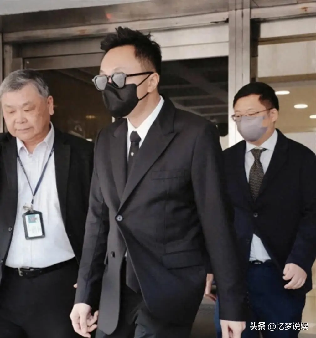 蔡天凤邝港杰是密友，常去澳门赌，曾欲移民英国