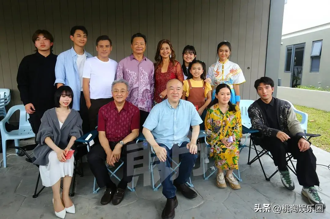 60岁李丽珍自曝单身10年，与前夫近30年没见