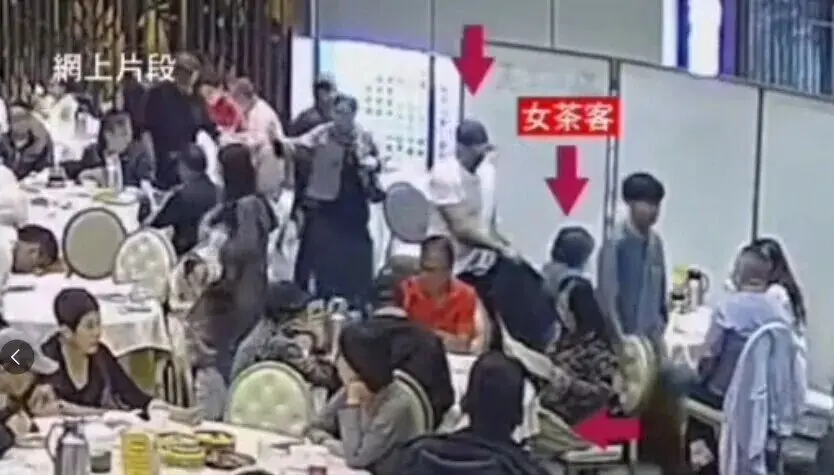 中餐馆“中招”:华人女子$8000名牌包瞬间消失,现场曝光!