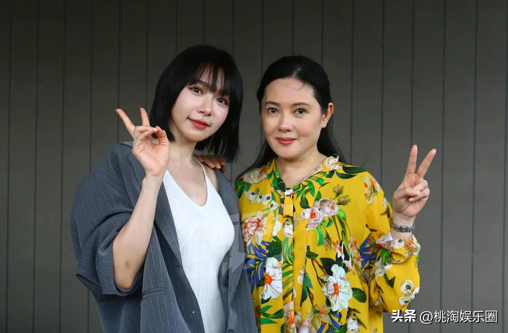 60岁李丽珍自曝单身10年，与前夫近30年没见
