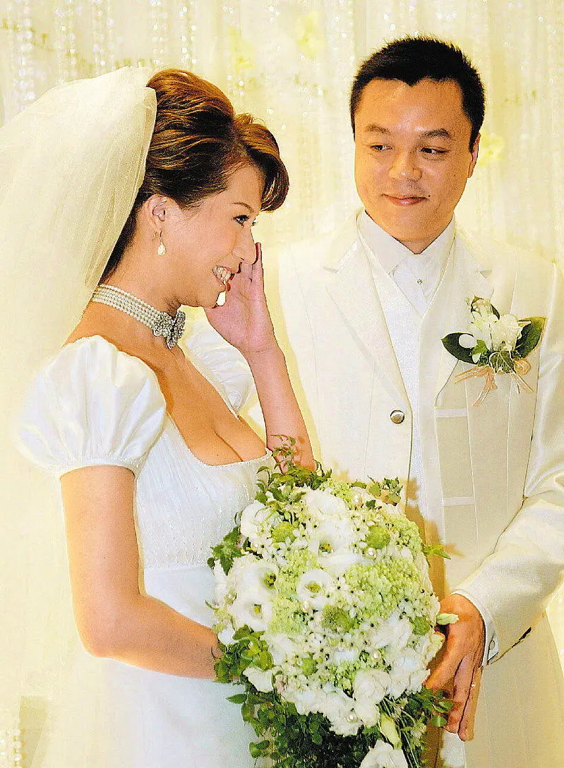 郭静纯爆离婚 全家移民加拿大 老公欠千万消失
