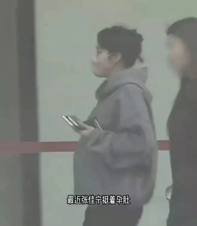 窦骁官宣离婚？黄子韬有两个孩子？孟子义李昀锐官宣恋情？