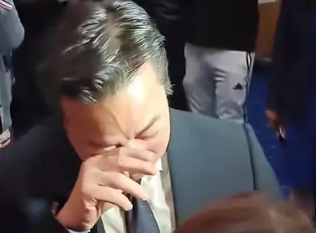 温哥华华裔市长惨败 当场落泪 团队几乎被横扫；列治文华裔市长也梦碎